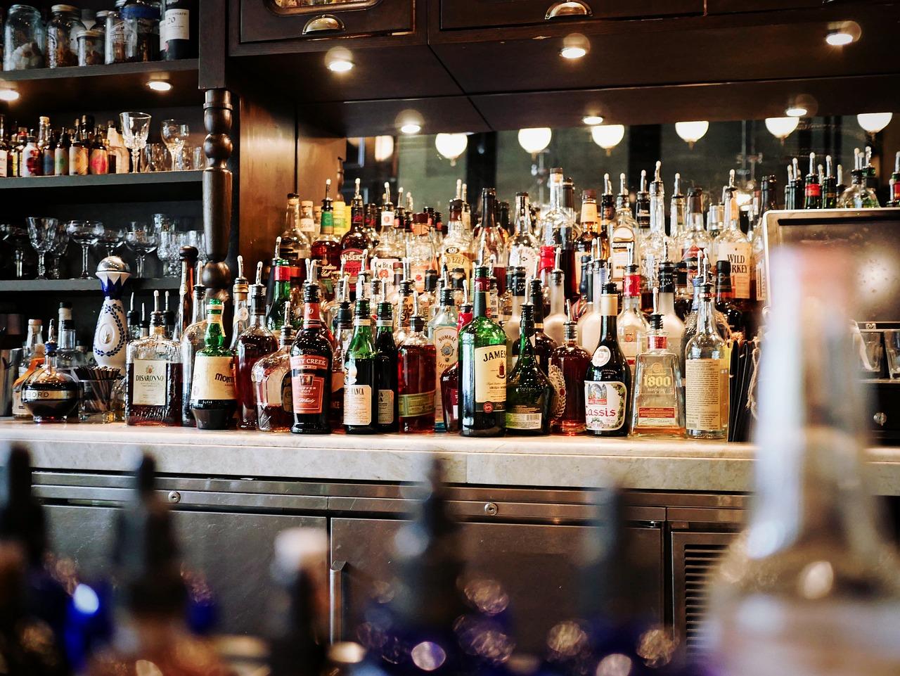 Produkcja domowego alkoholu – co trzeba wiedzieć?