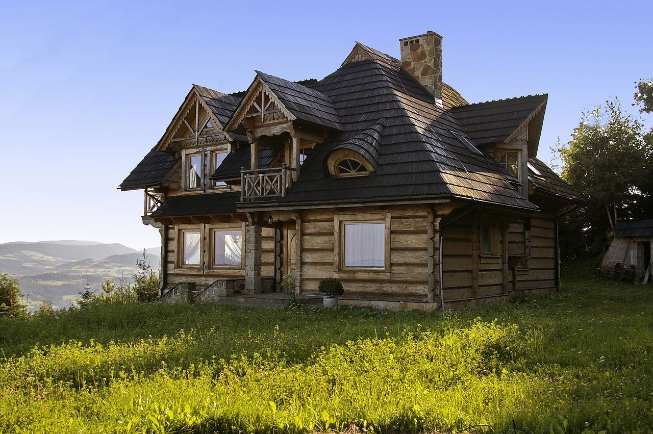 Dlaczego warto się zdecydować na kupno domku drewnianego?